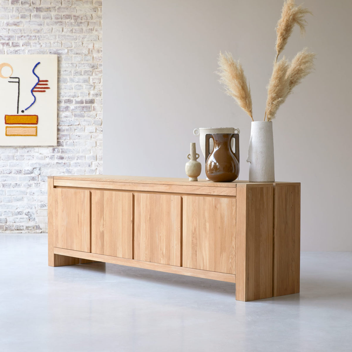 Tikamoon Eden sideboard in solid oak, detail of the cabinet front