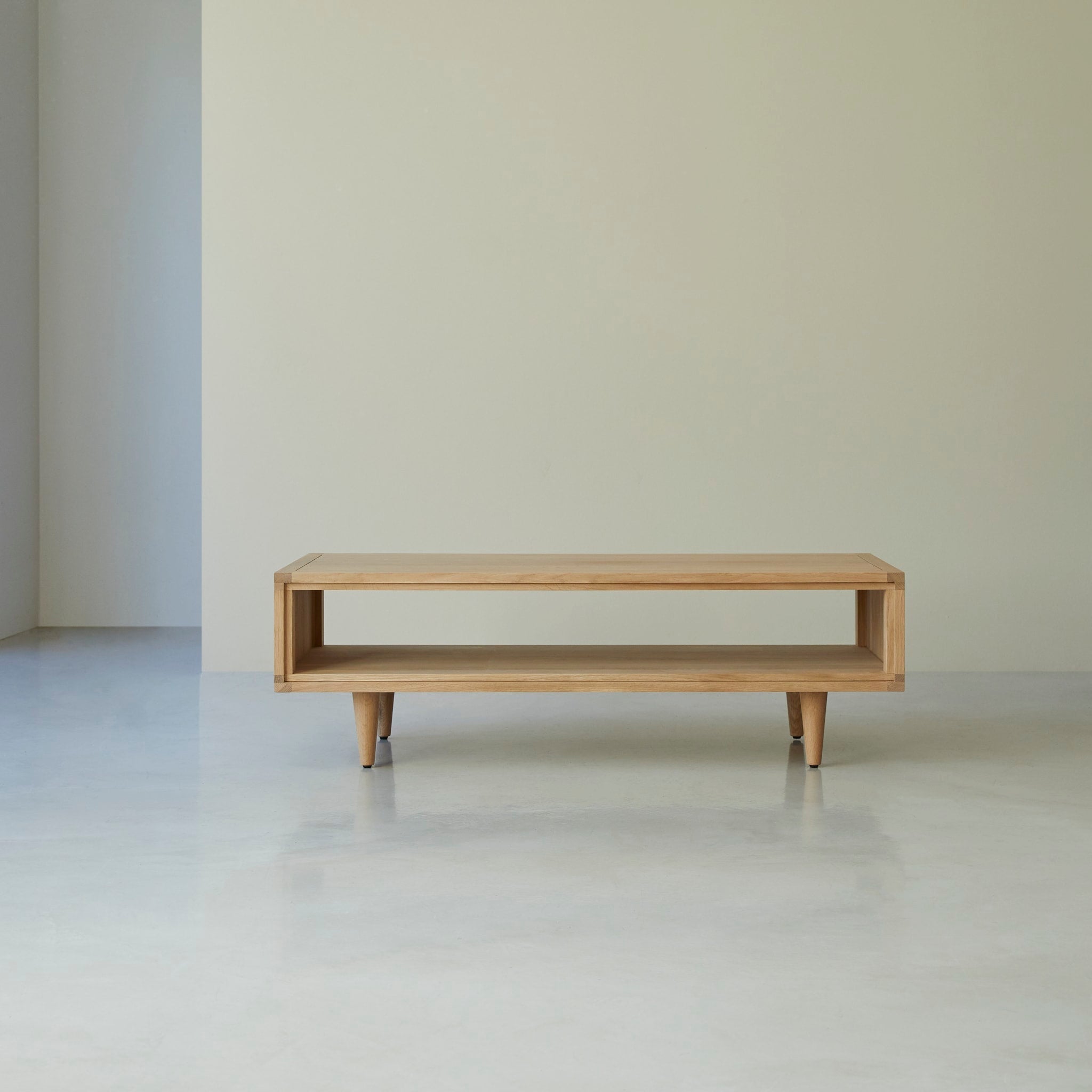 Tikamoon Jonàk coffee table in solid oak, additional angle