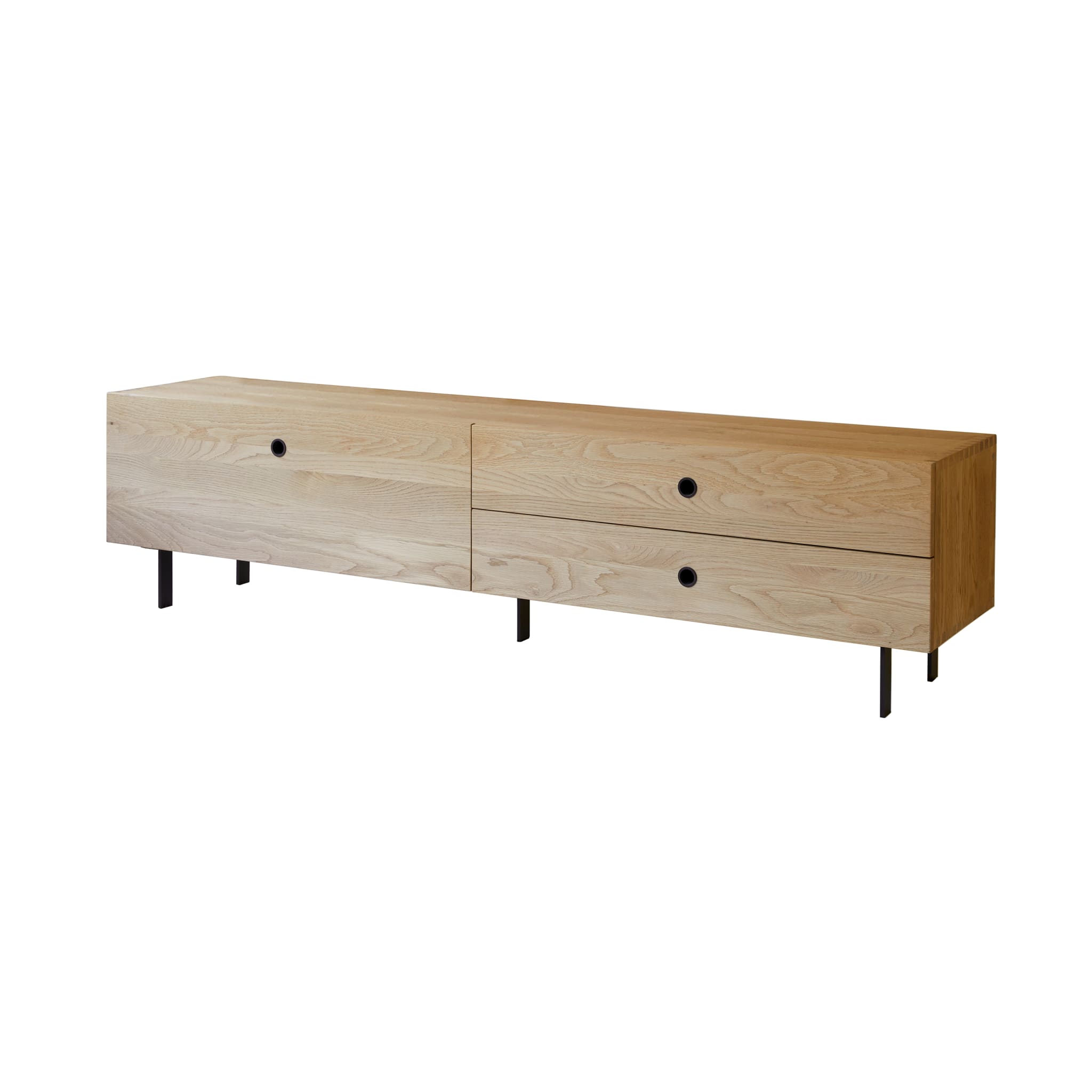 Close-up of oak wood grain on the Tikamoon Jeanne TV stand