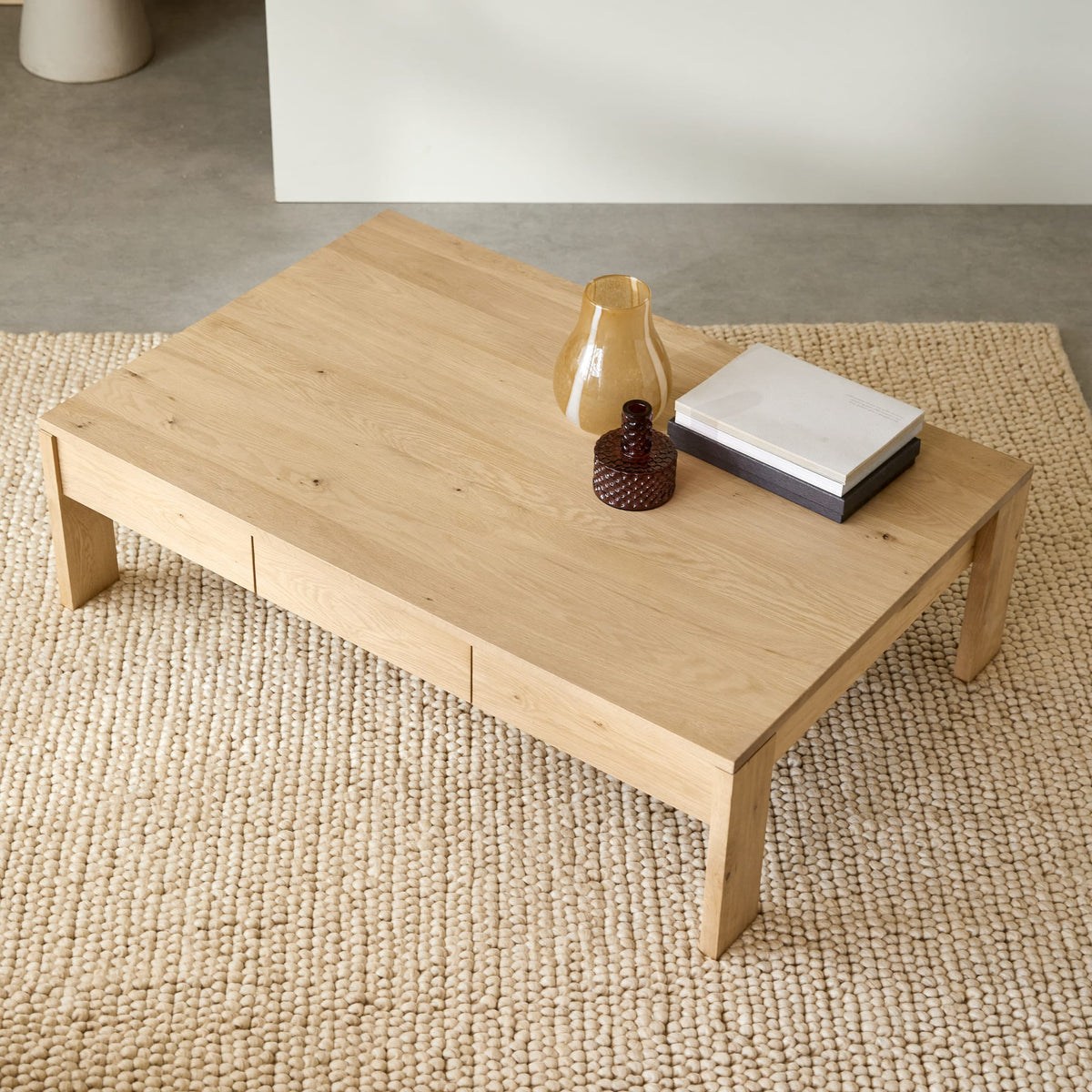 Tikamoon Eden oak coffee table, top view of the rectangular surface