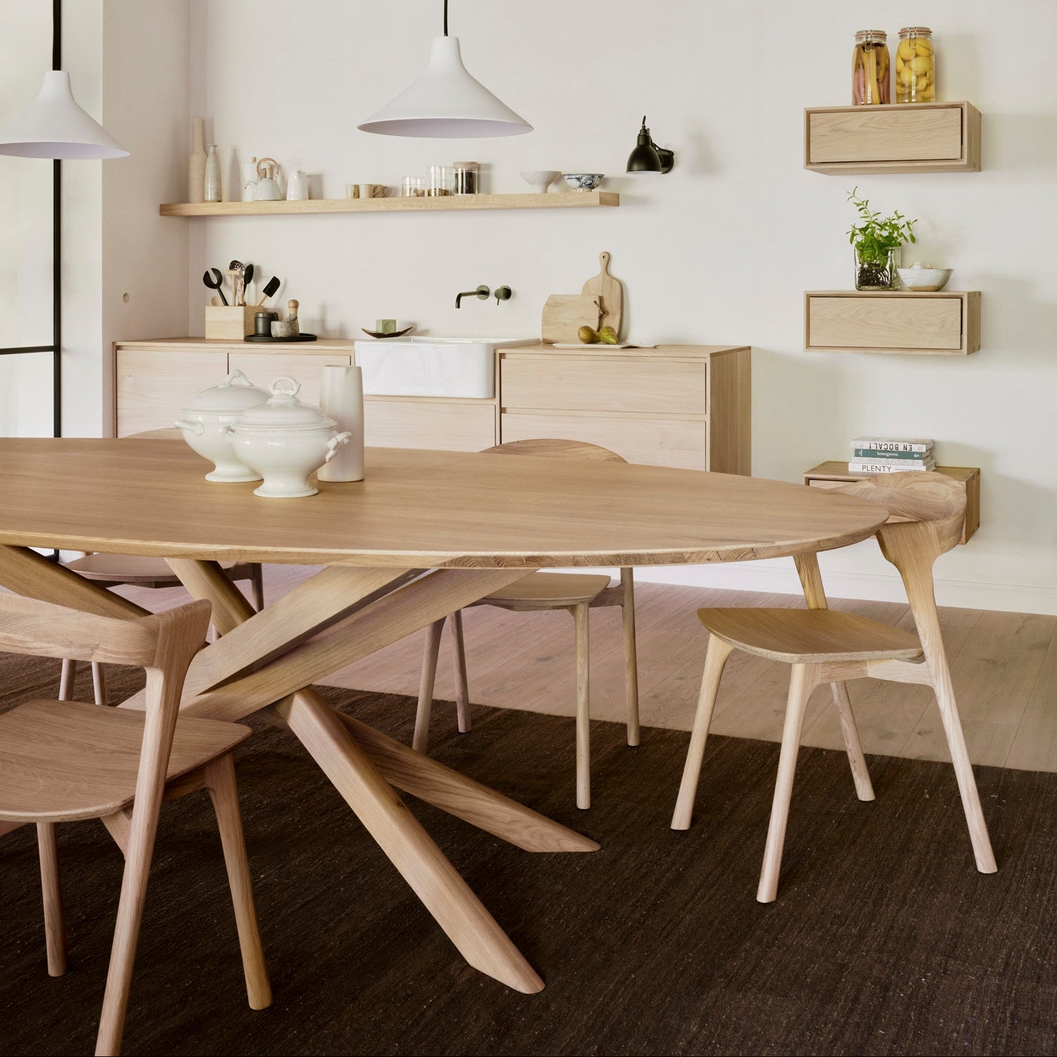 Mikado Dining Table
