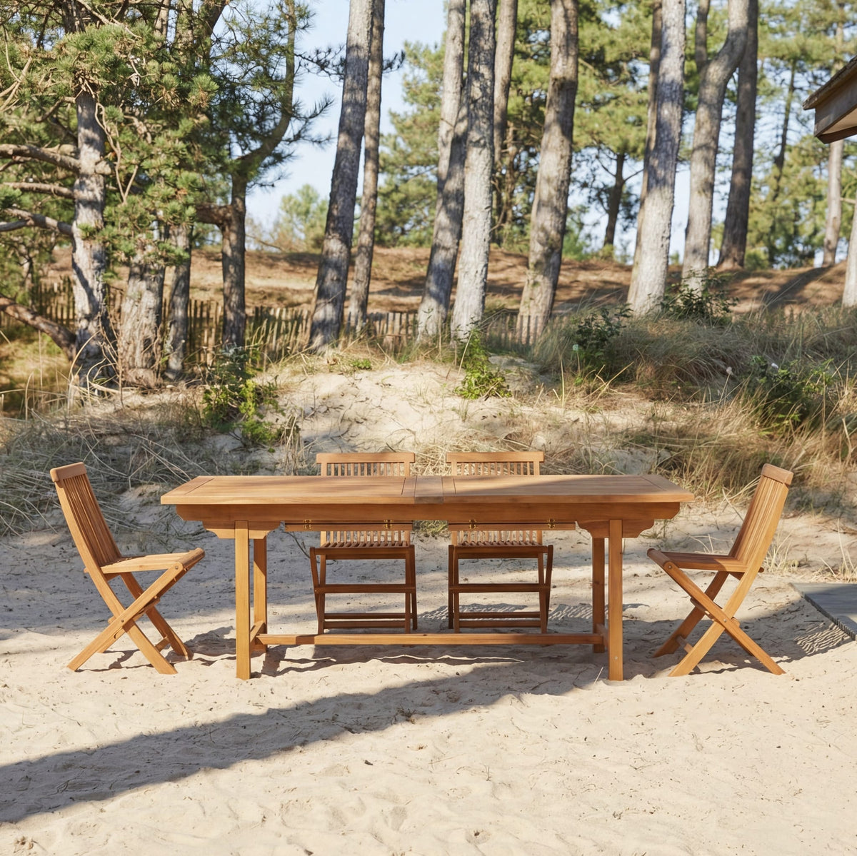 Tikamoon Capri rectangular extending garden table in solid acacia, detail of the edge and slats