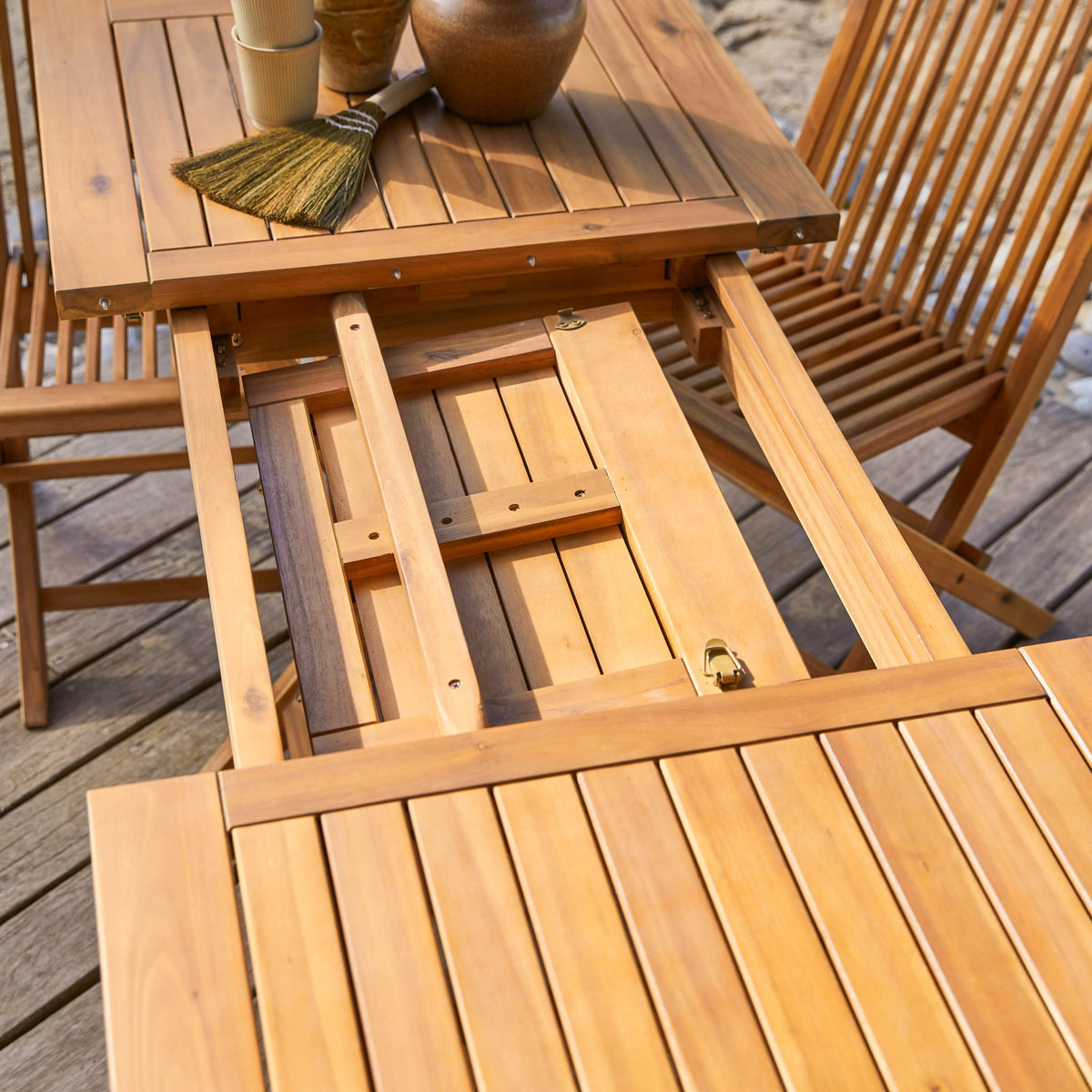 Tikamoon Capri folding acacia table and chairs, front view