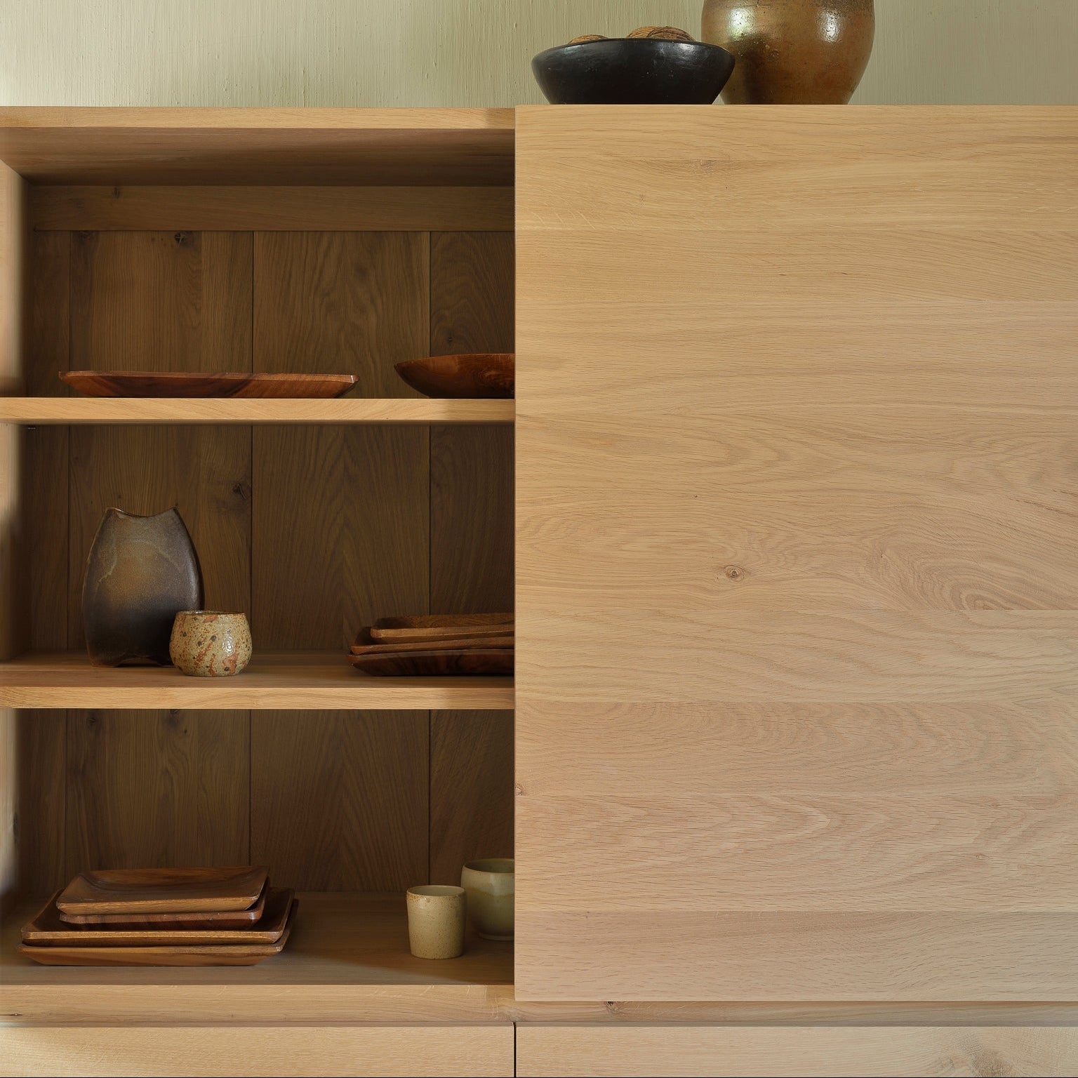 Ethnicraft Ligna Cupboard in oak, FSC-certified solid oak