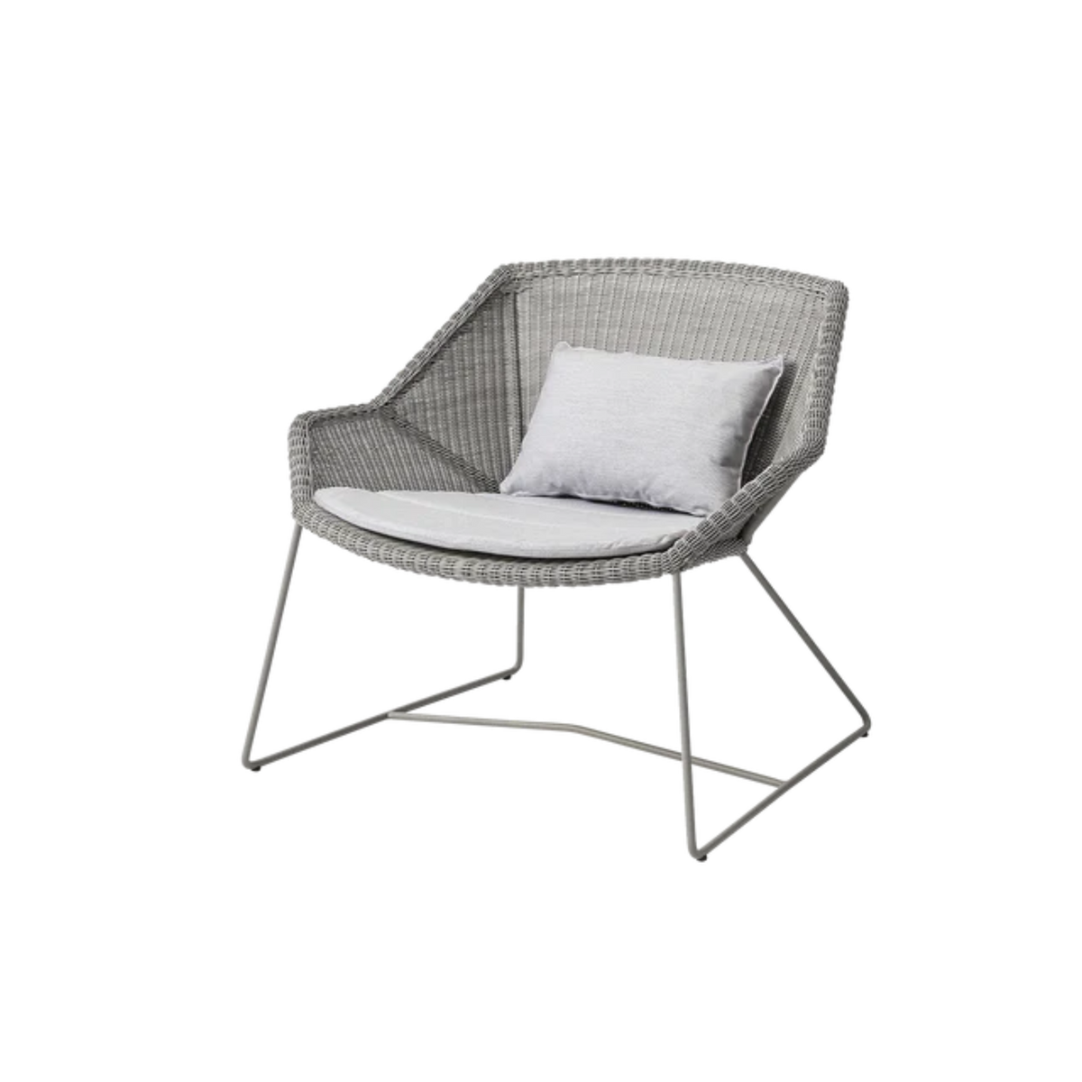 Cane-line Breeze Lounge Chair in Taupe with Light Gray cushion
