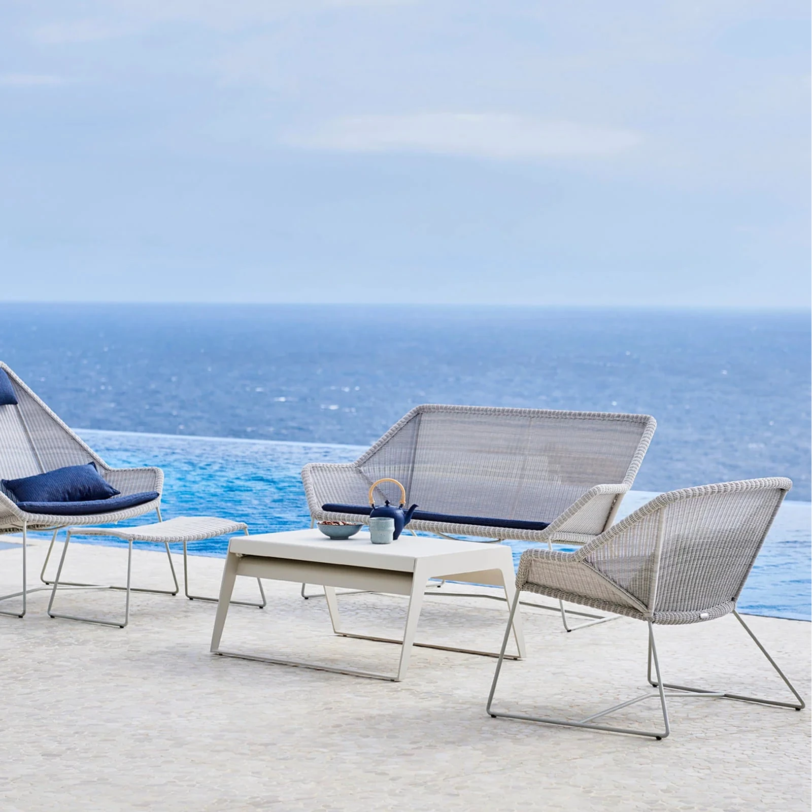 Breeze 2-seater Sofa