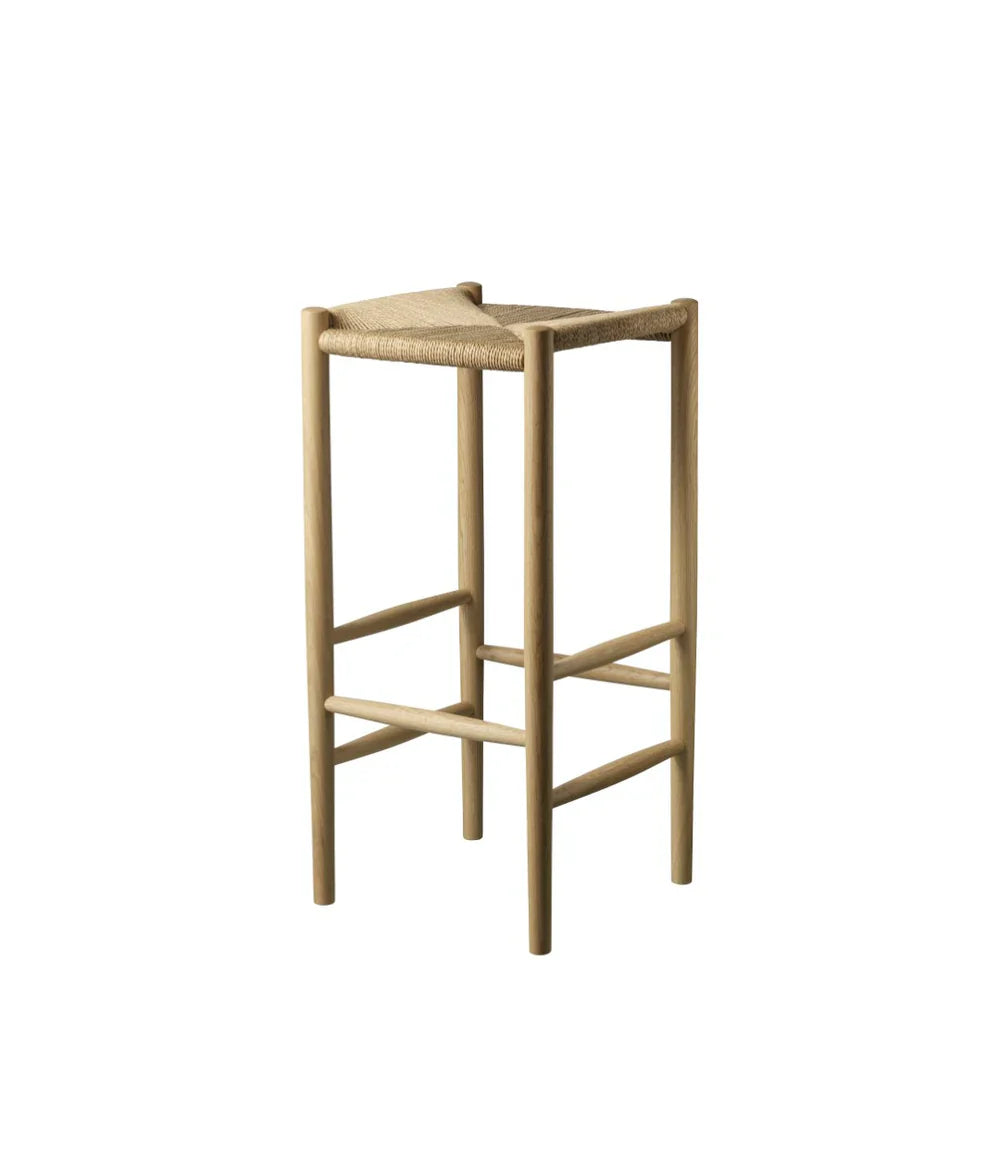 J164B Bar stool squared