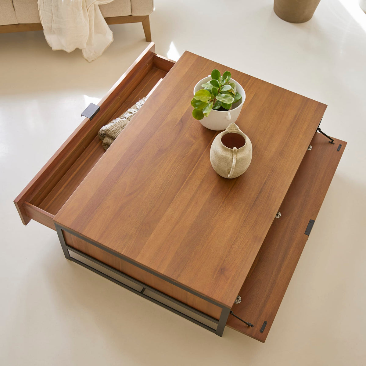 Tikamoon Urban acacia coffee table, top-down view of the surface