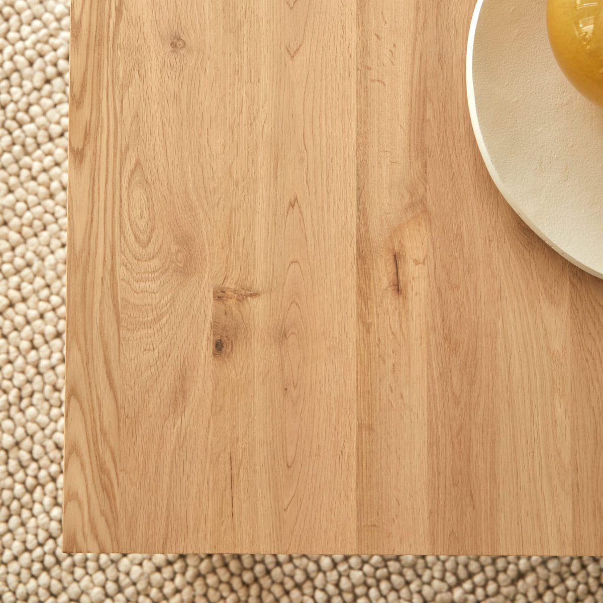Tikamoon Eden oak coffee table, detail of the leg and frame
