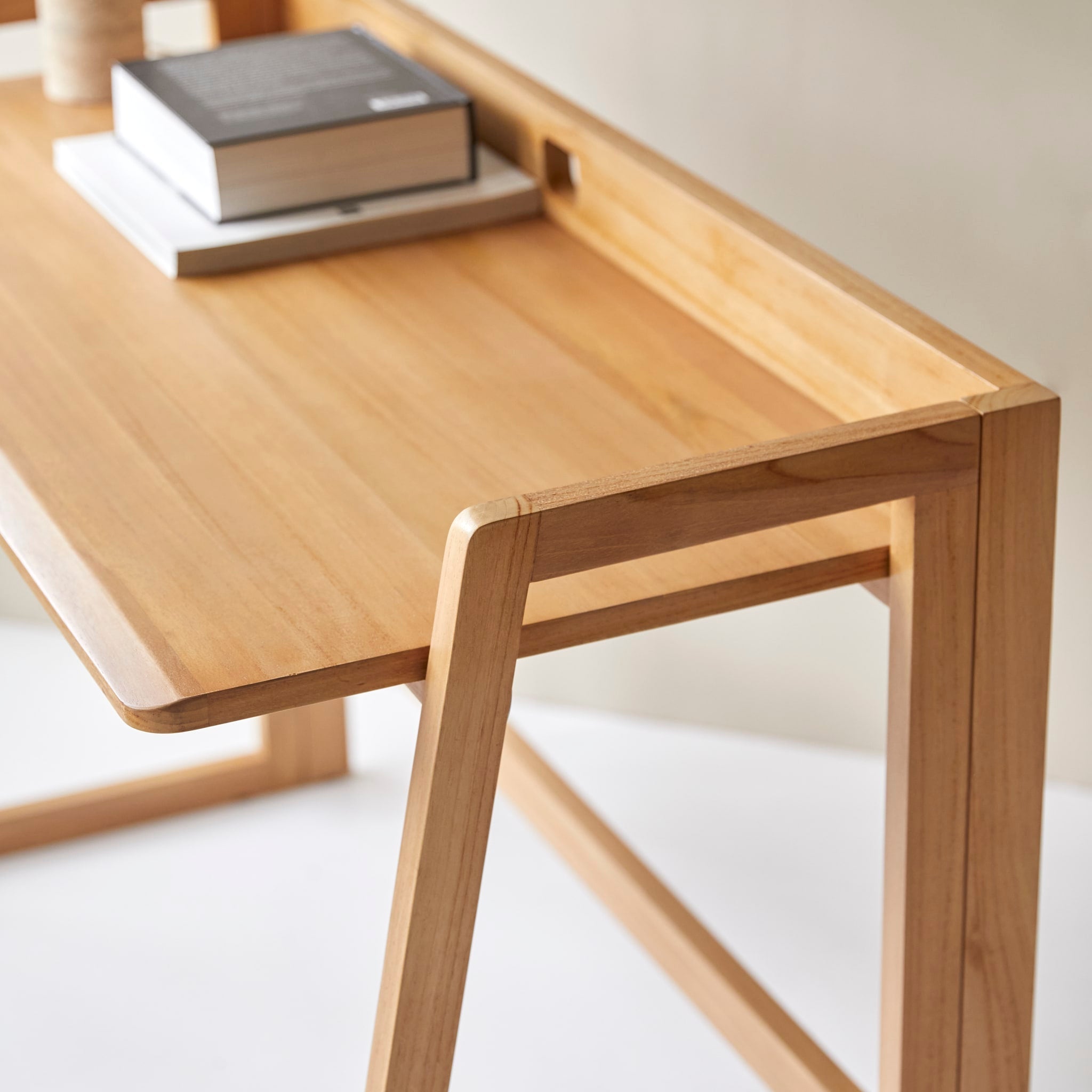 Tikamoon Philip foldable desk in solid teak, side view