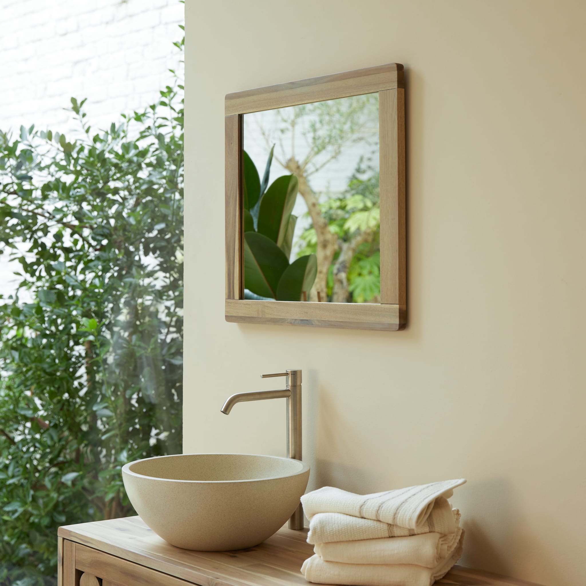 Tikamoon Lila mirror in solid acacia wood, alternate angle