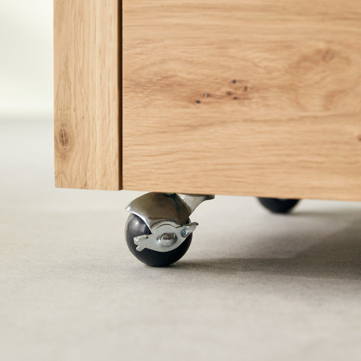 Tikamoon Anoa TV stand in solid oak, top-down view of the 55.1-inch top