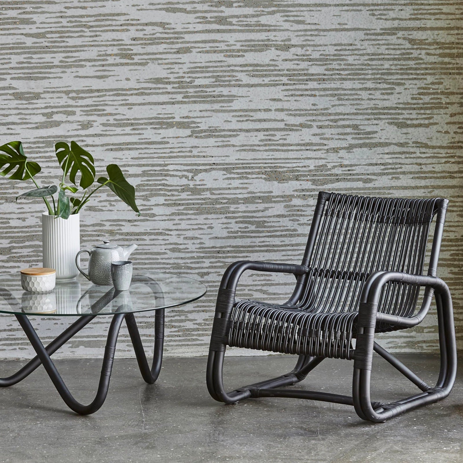 Curve Lounge Chair