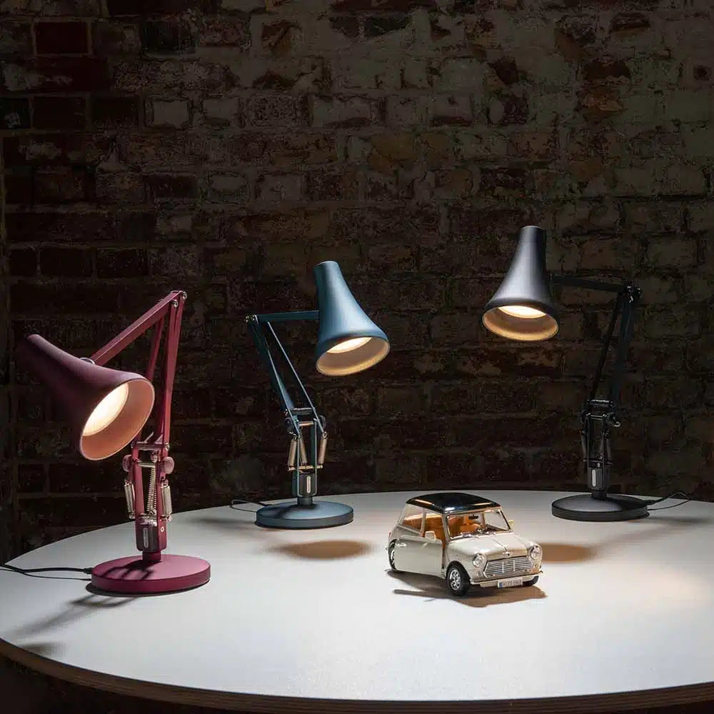 90 Mini Desk Lamp