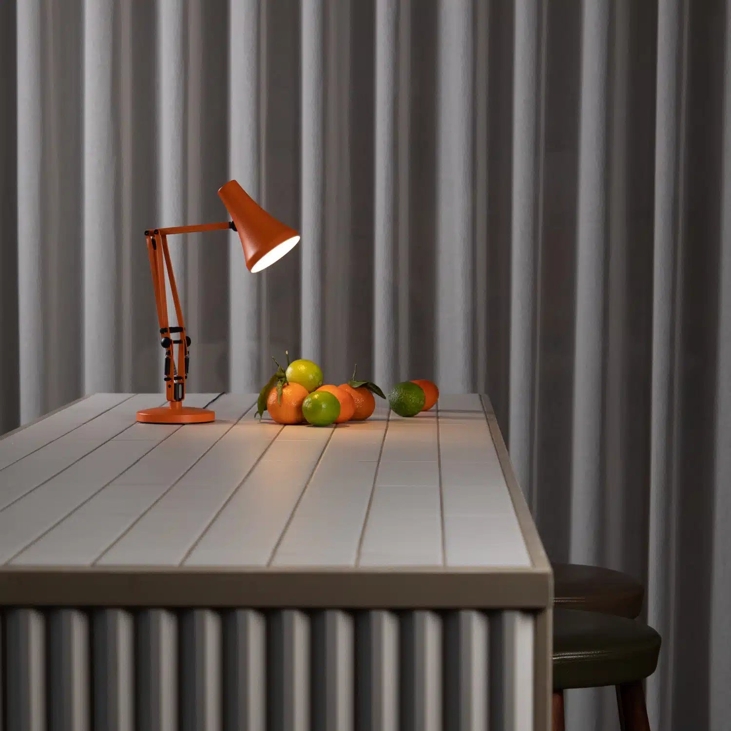 90 Mini Desk Lamp