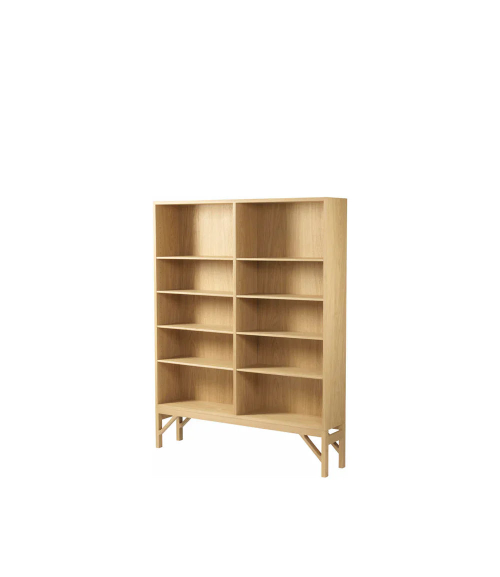 FDB Møbler Shelving unit in solid oak, designed by Børge Mogensen