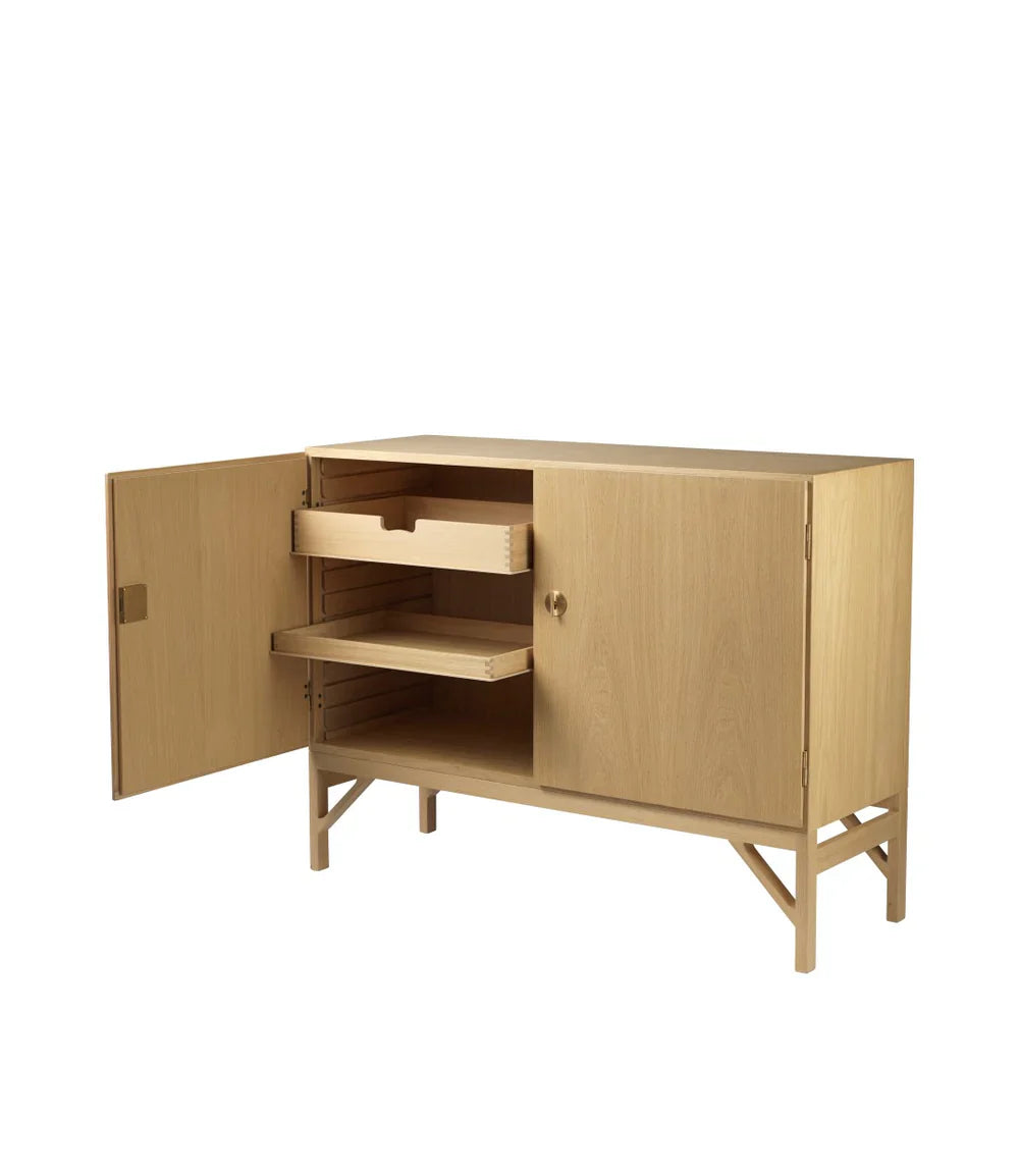 A232 Sideboard