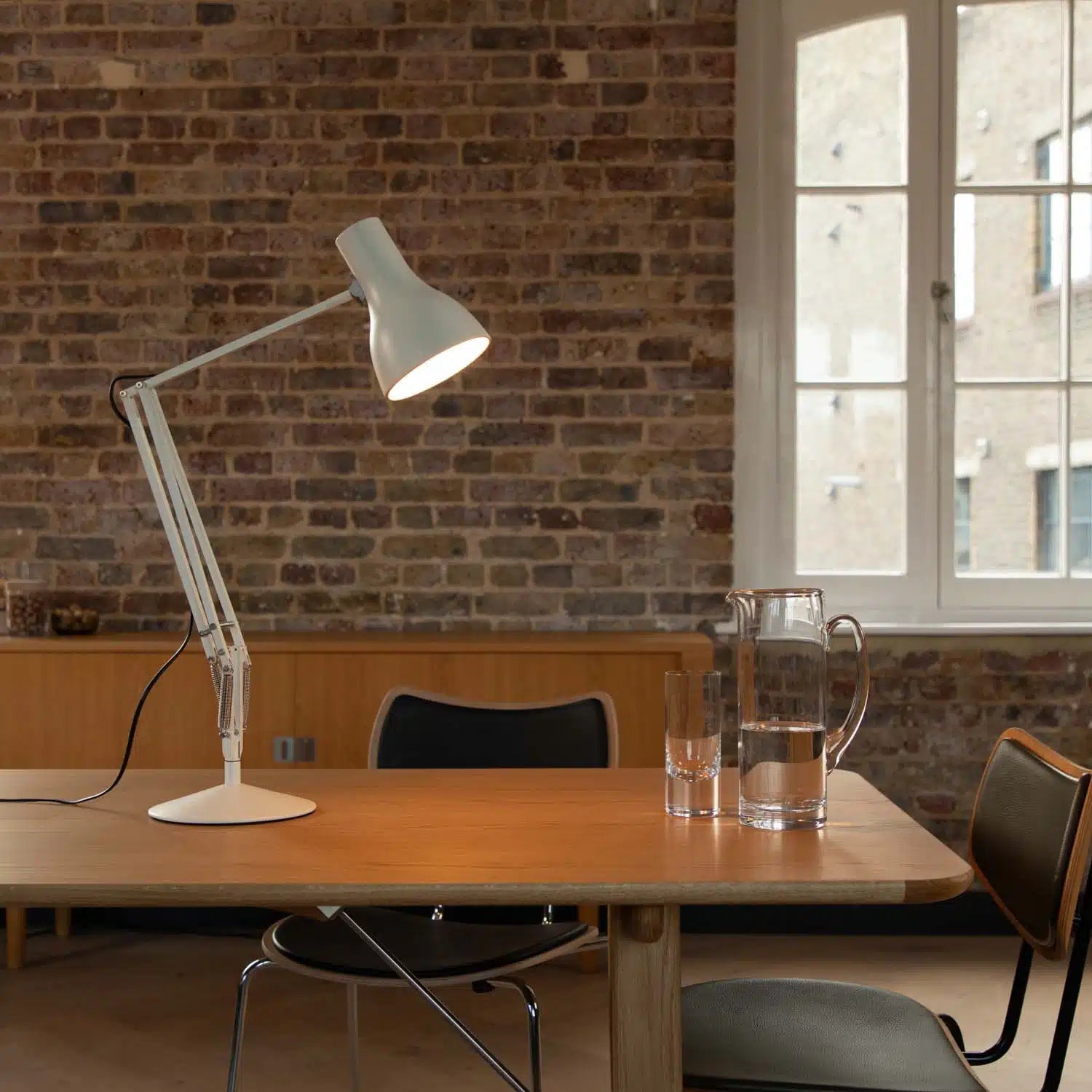Type 75 Desk Lamp