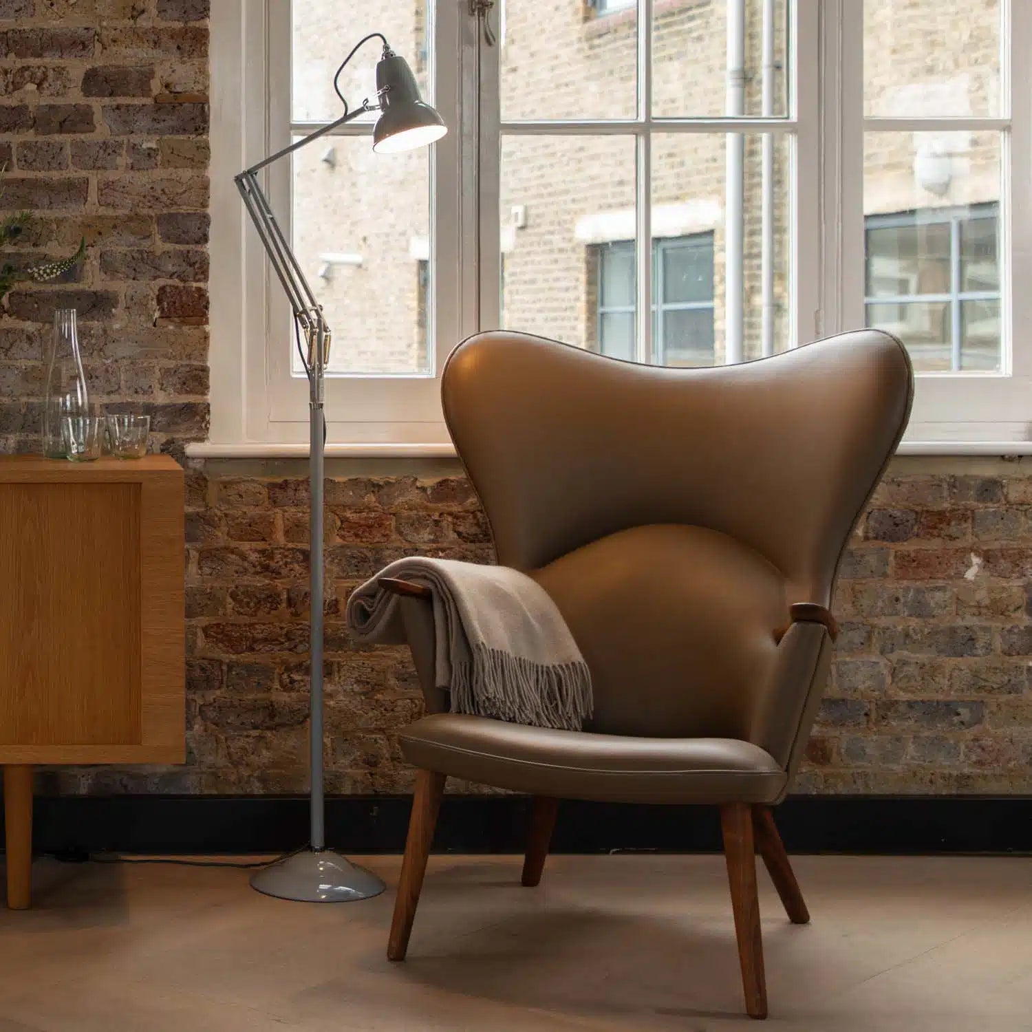 1227 Floor Lamp