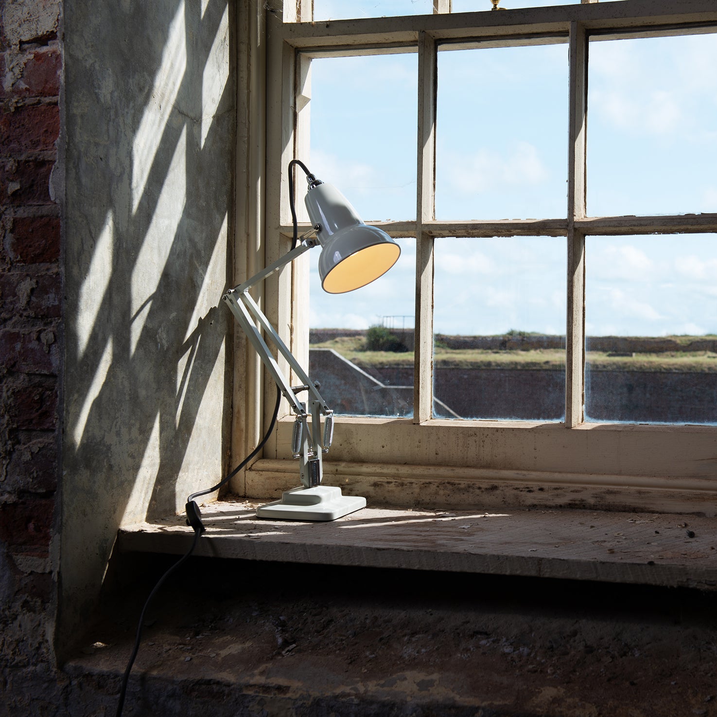 Original 1227 Mini Desk Lamp