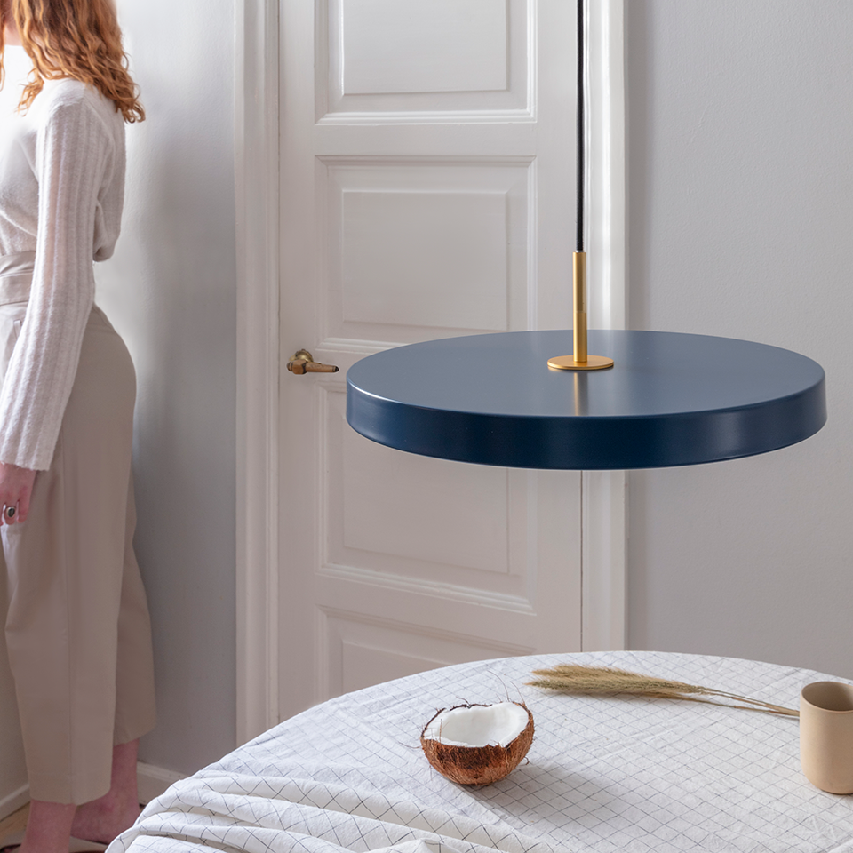 UMAGE Asteria Medium Pendant Lamp, Brass Details