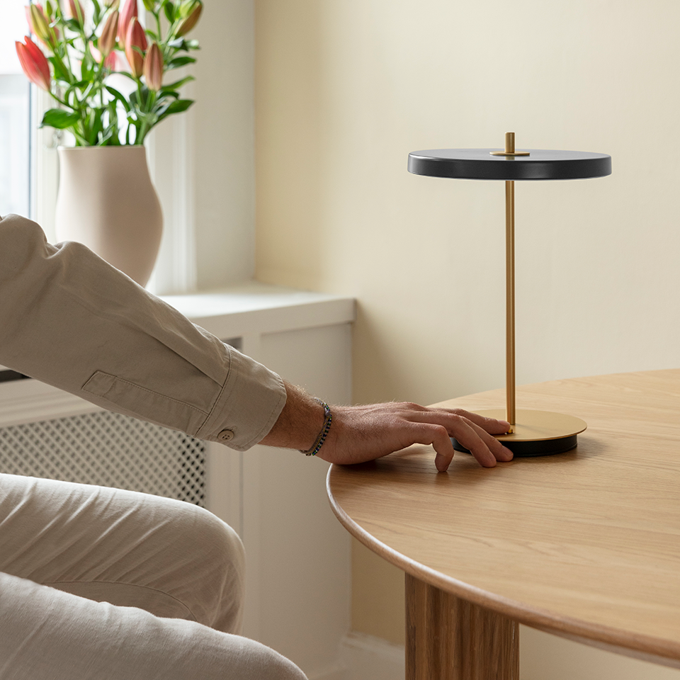 UMAGE Asteria Move Portable Lamp