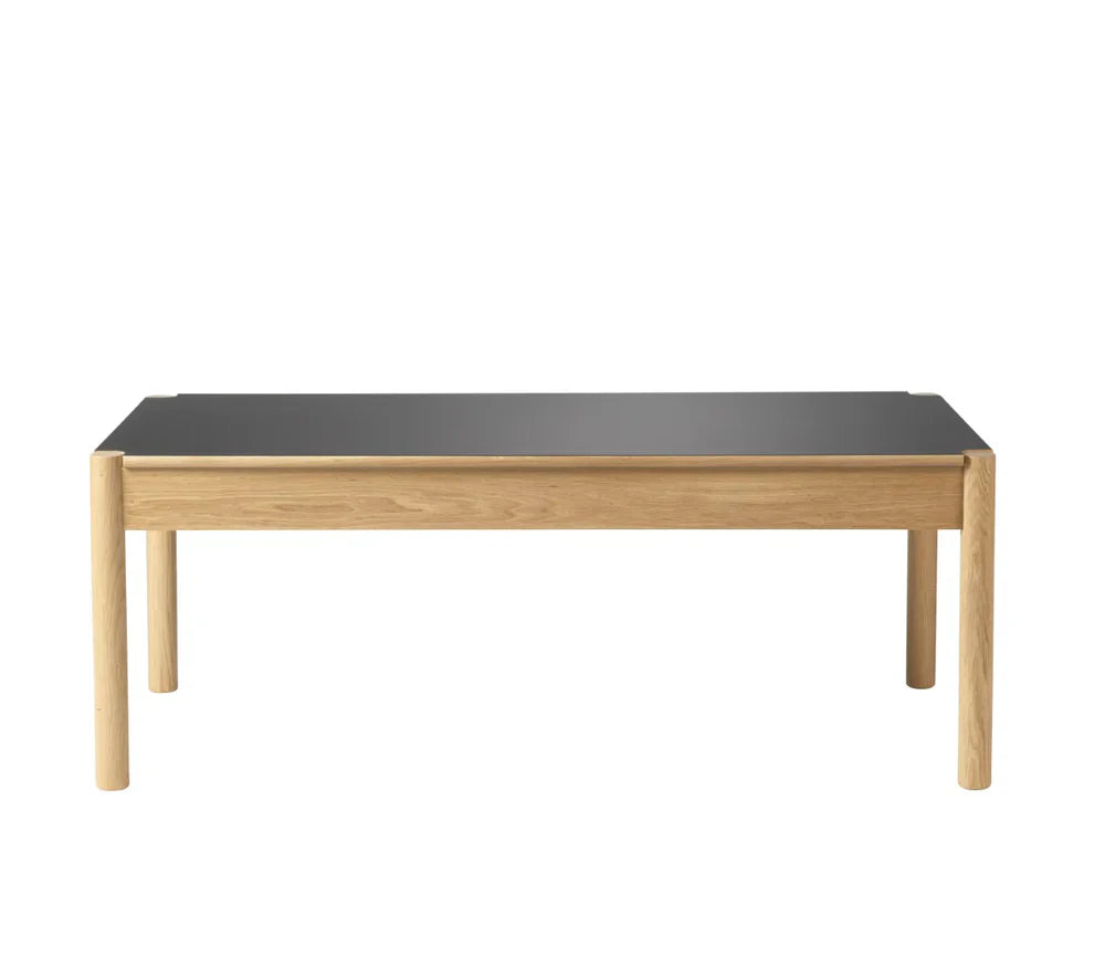 FDB Møbler Coffee Table in solid oak (beige), designed by Jørgen Bækmark