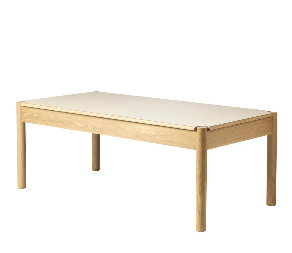FDB Møbler Coffee Table in solid oak (beige), designed by Jørgen Bækmark