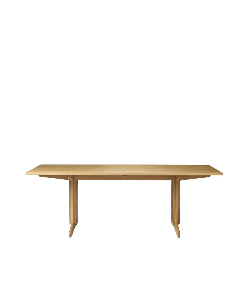 FDB Møbler Shaker Dining Table Solid in solid oak, designed by Børge Mogensen