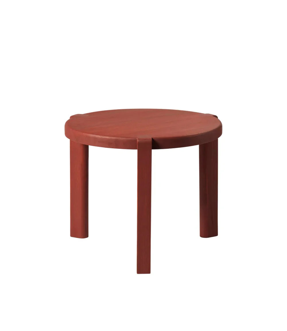 FDB Møbler Ragnesminde Coffee table in solid pine (carmine red), designed by Katrine Sander