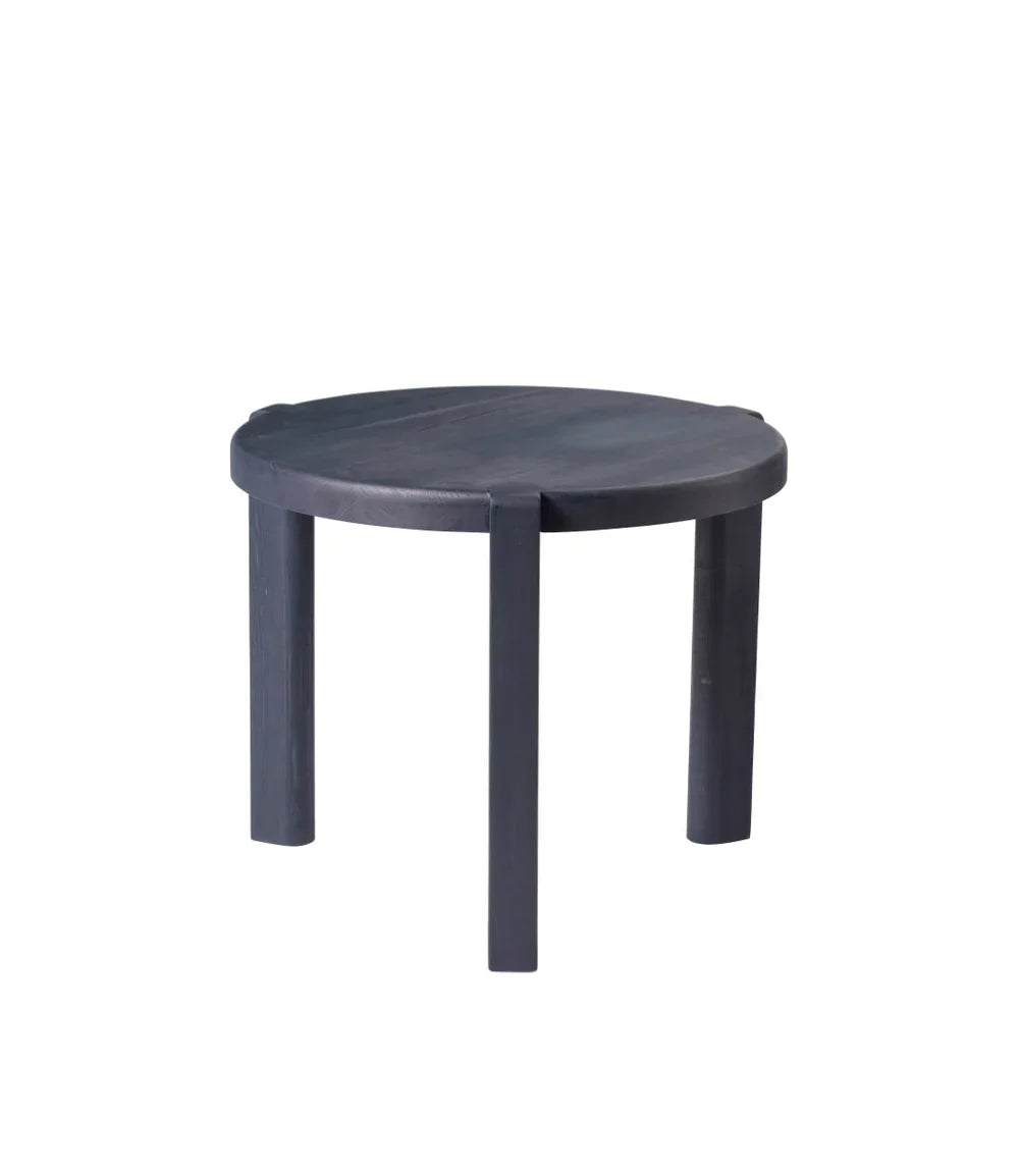 FDB Møbler Ragnesminde Coffee table in solid pine (midnight blue), designed by Katrine Sander