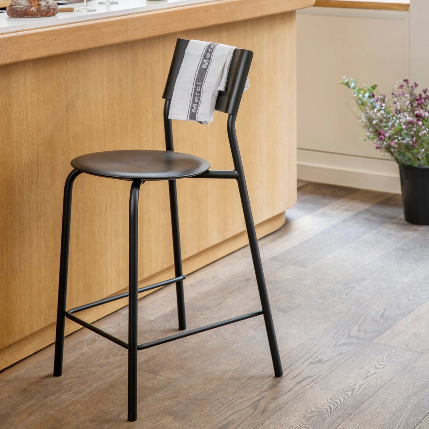 Tiptoe SSDr Recycled Plastic Bar Chair 29.5in