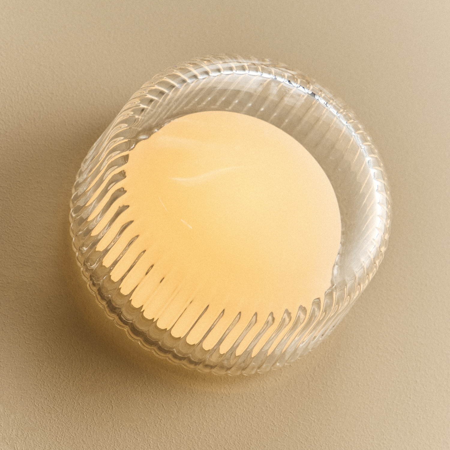 Firth Wall Light in White, close-up detail 1