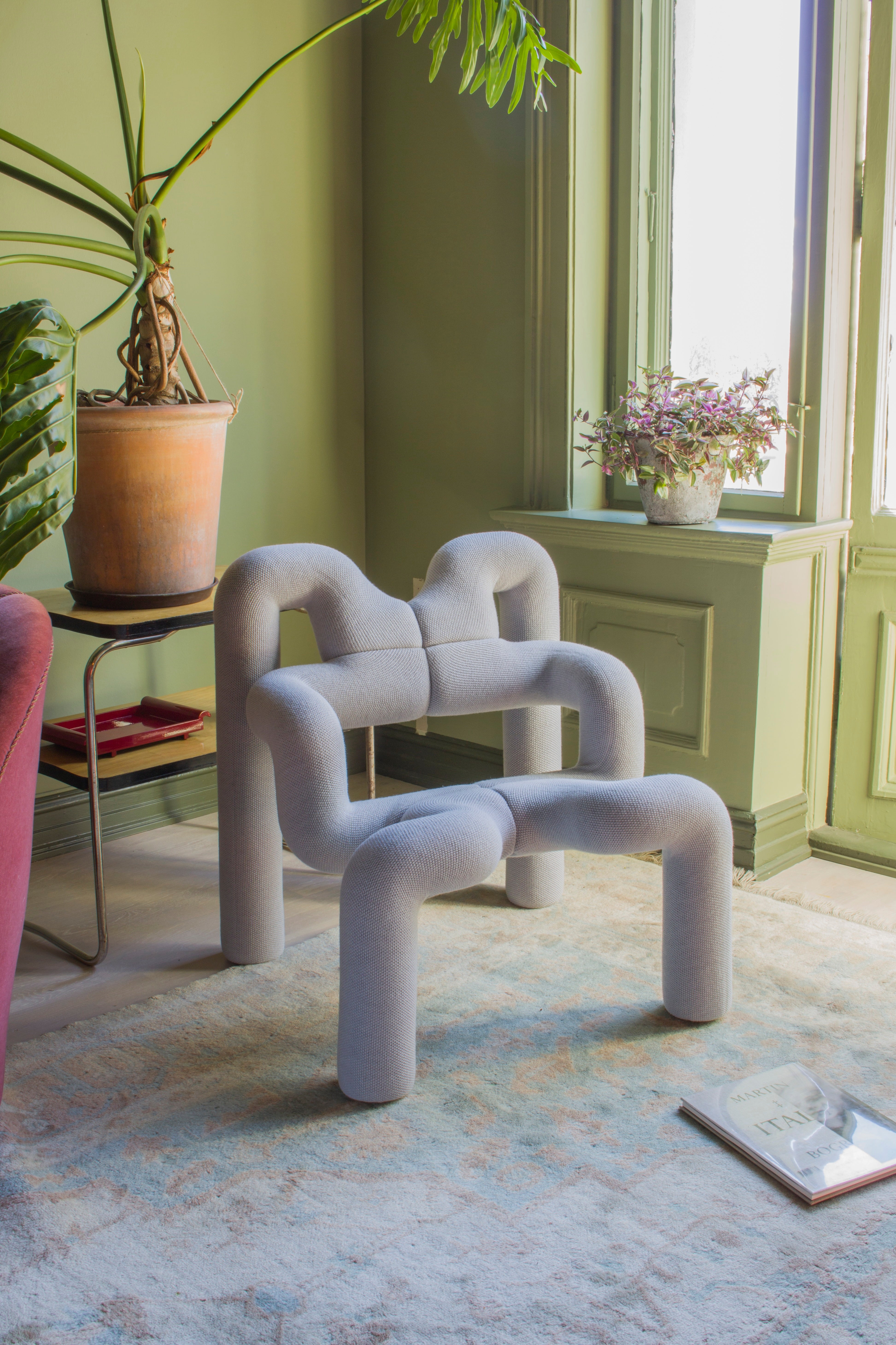 Ekstrem Lounge Chair