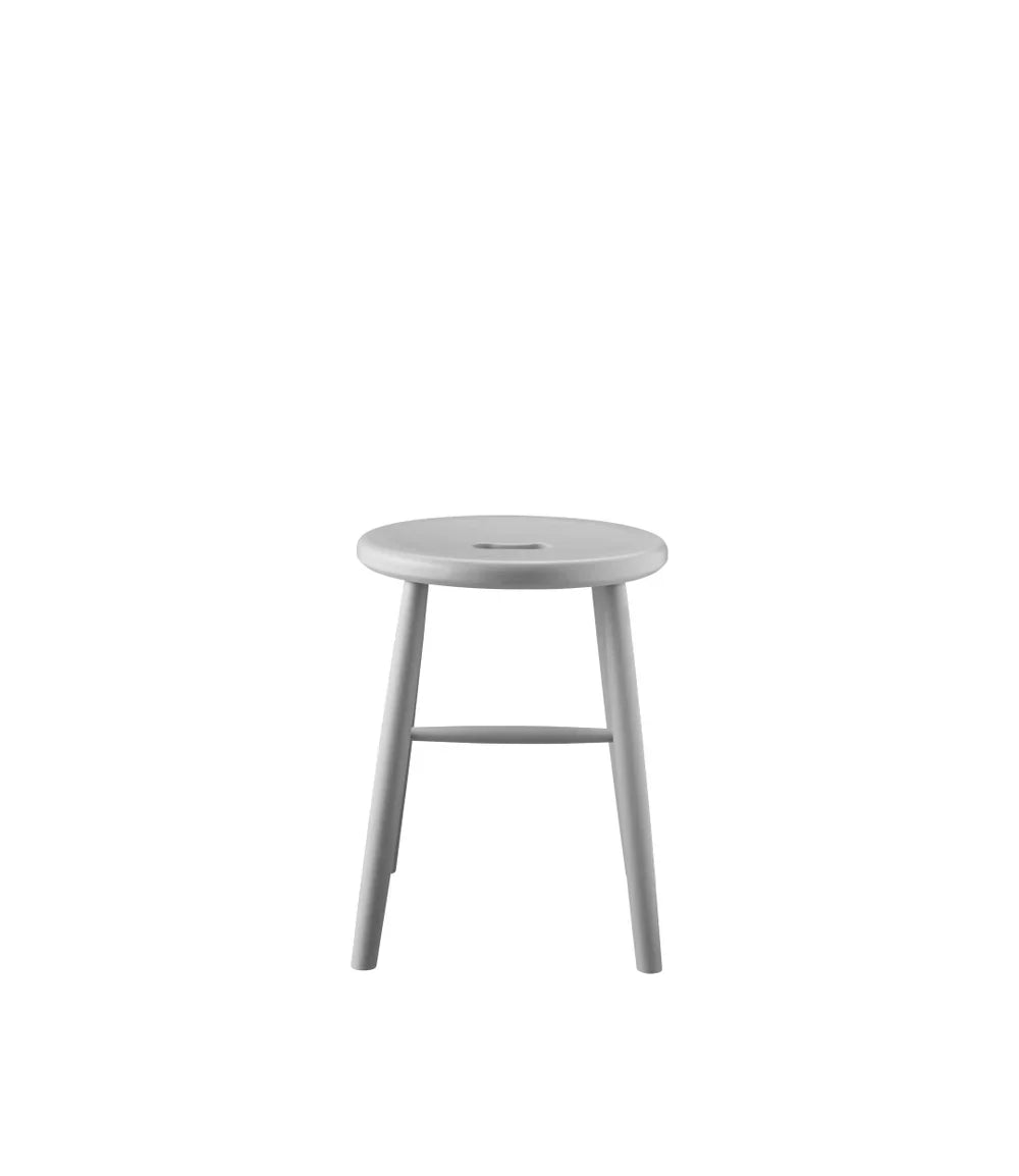 FDB Møbler Stool in solid beech (pebble grey), designed by Børge Mogensen