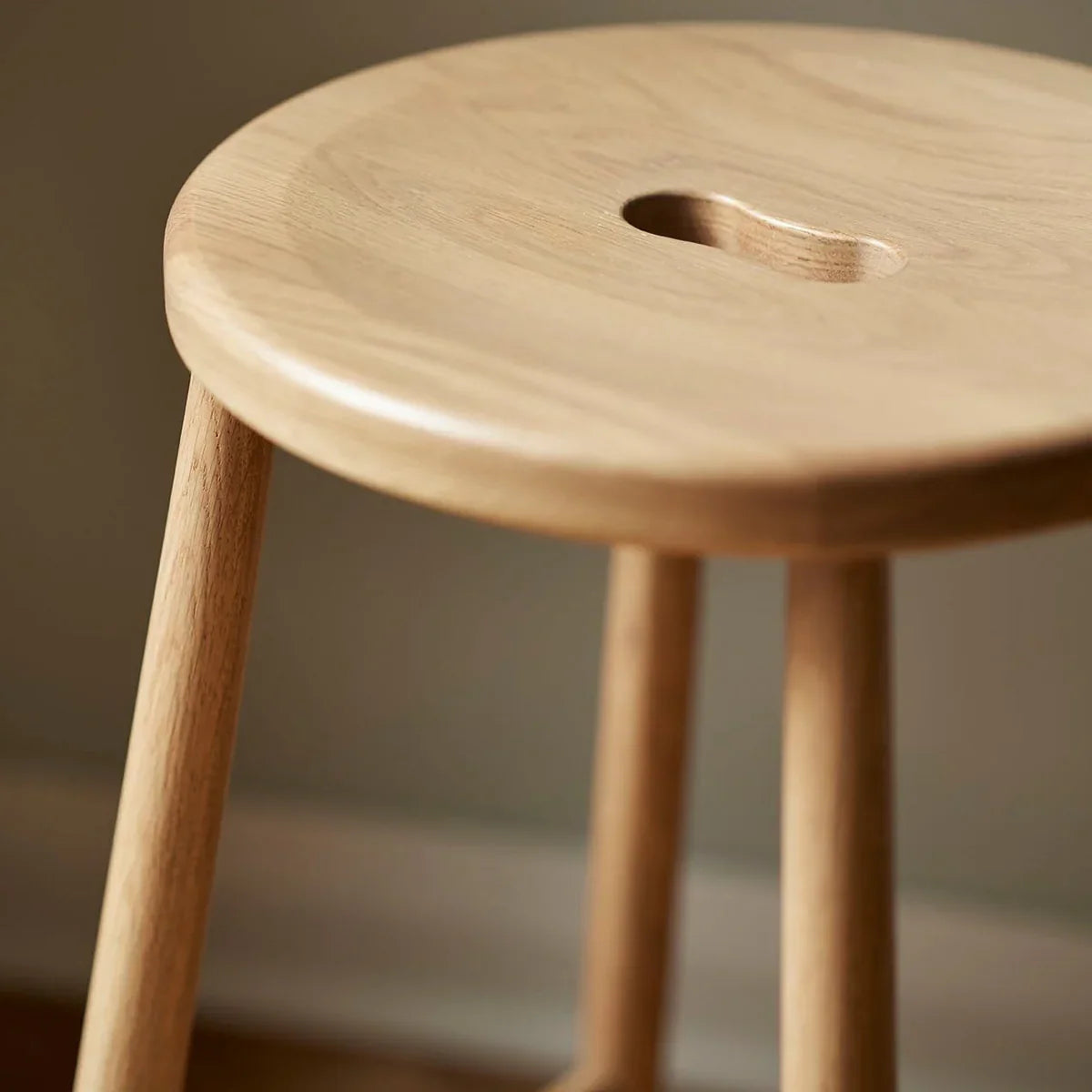 FDB Møbler Counter in solid oak, designed by Børge Mogensen
