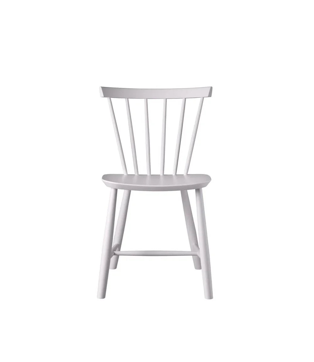 FDB Møbler Chair in solid beech (violet hair), designed in 1955 by Poul M. Volther, a Danish mid-century cooperative design