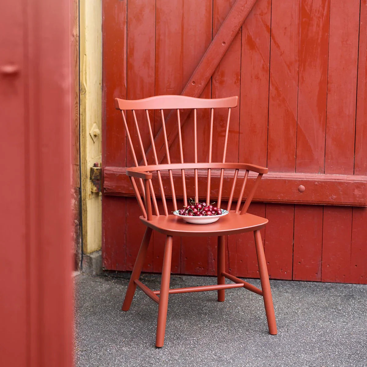 FDB Møbler Chair in solid beech (brick red), designed by Børge Mogensen