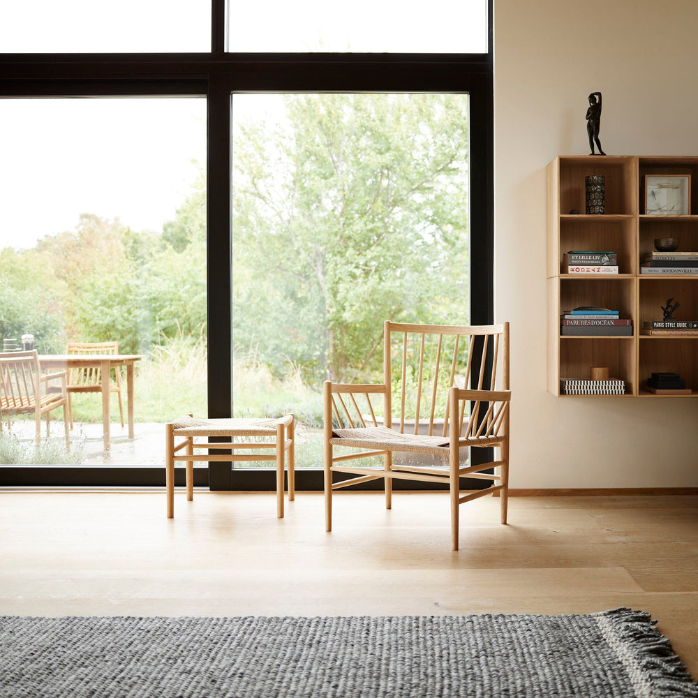 J82 Lounge Chair - Natural Oak