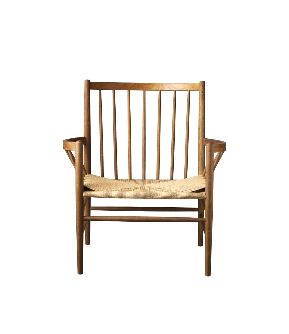 J82 Lounge Chair - Smoked Oak