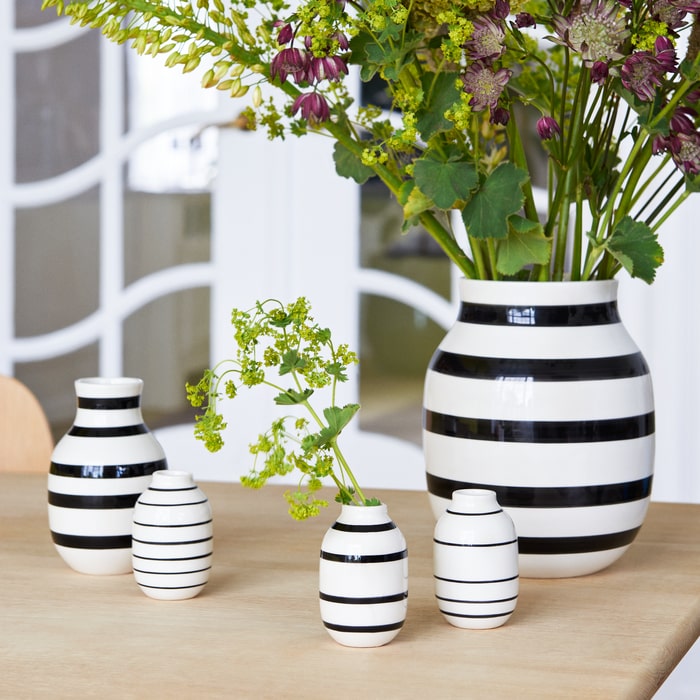 Omaggio Vases