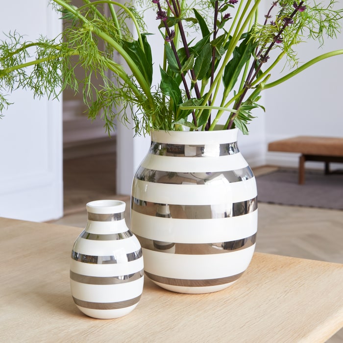 Omaggio Vases