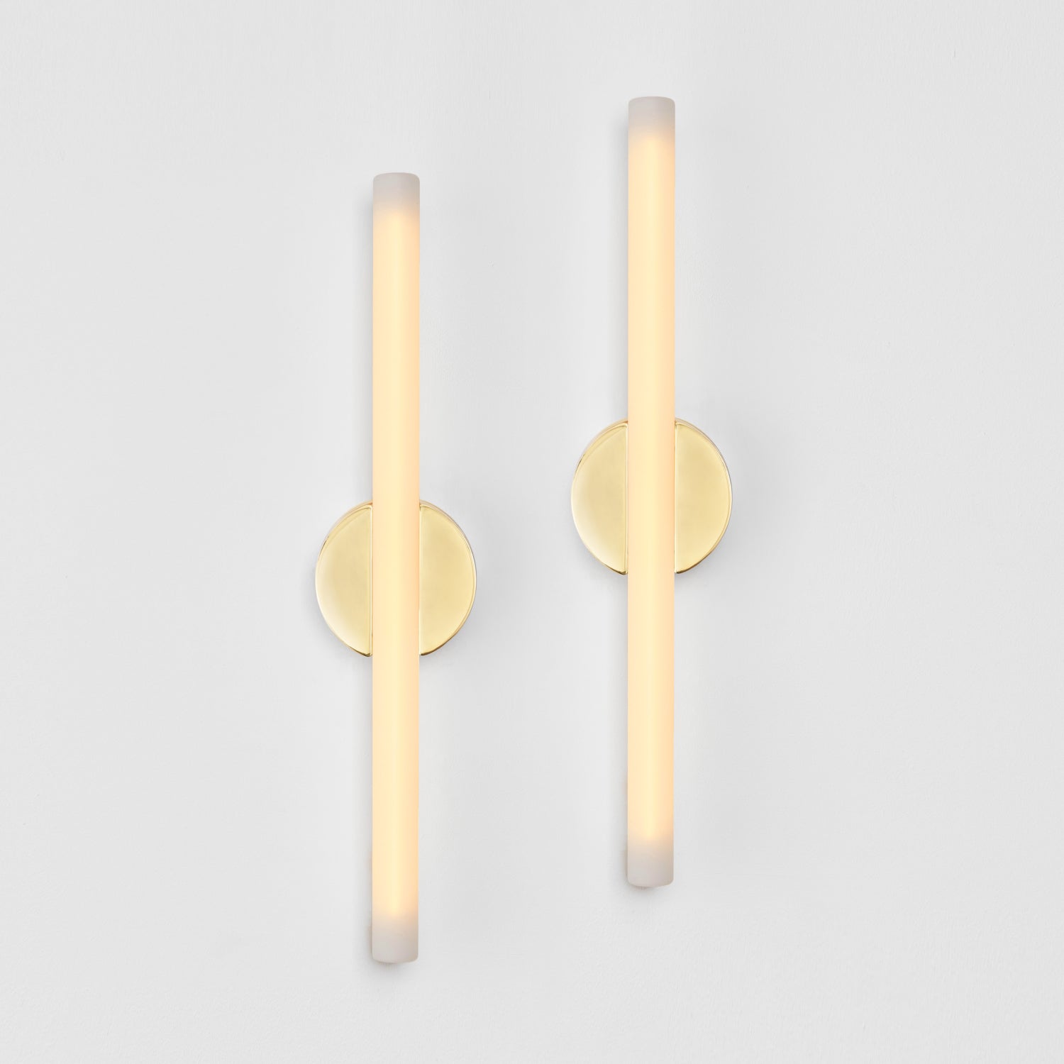 Kilter 1.0 Wall Light in Solid Brass, Set of 2, 20in, 2200K