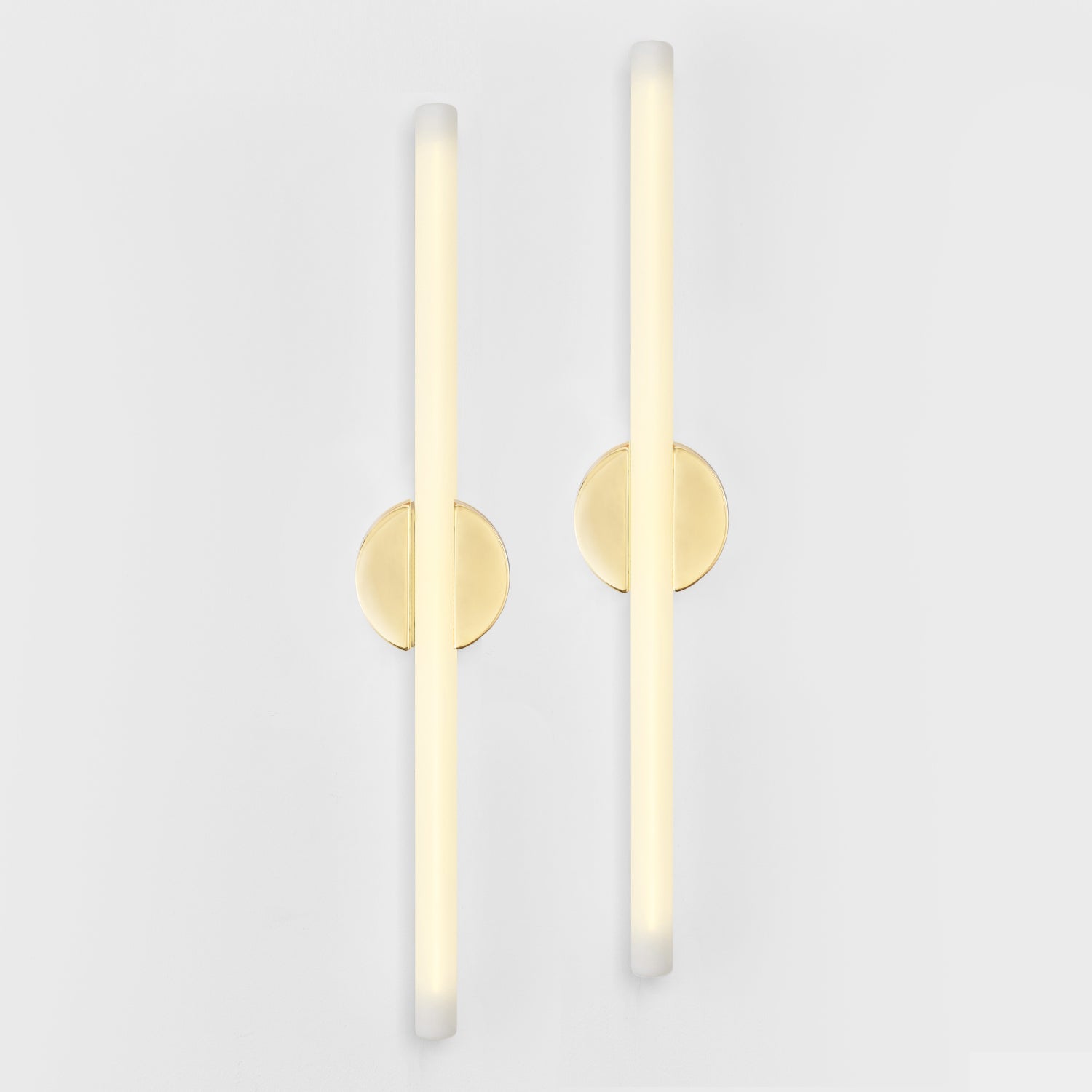 Kilter 1.0 Wall Light in Solid Brass, Set of 2, 25in, 2700K