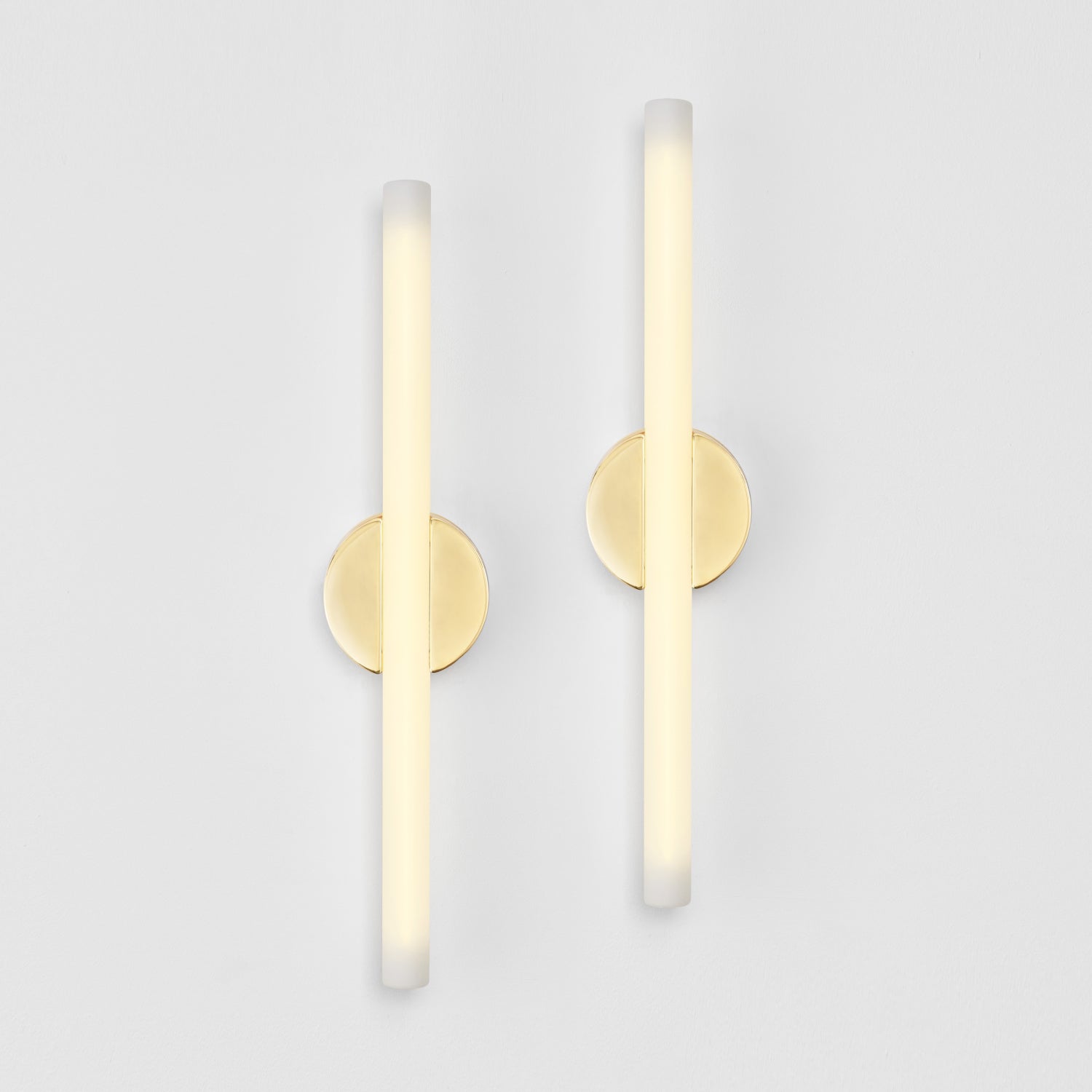 Kilter 1.0 Wall Light in Solid Brass, Set of 2, 20in, 2700K
