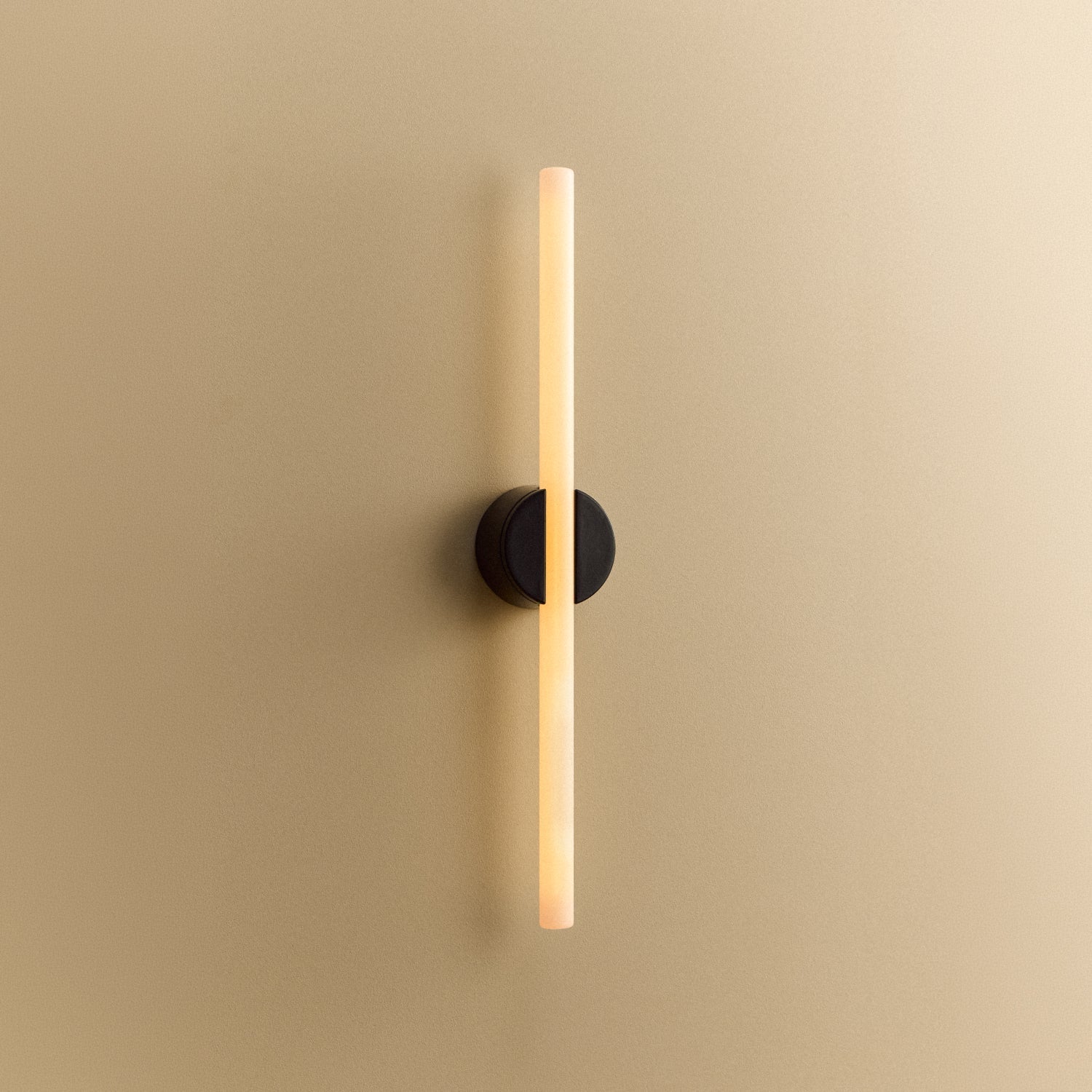 Kilter 2.0 Wall Light in Dark Grey, large size, 2200K