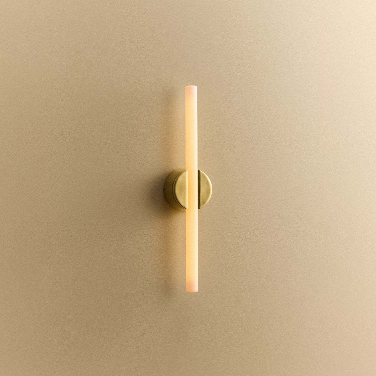 Kilter 2.0 Wall Light in Polished Brass, small size, 2200K