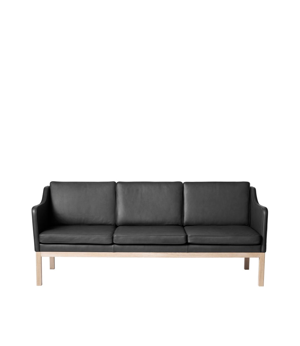 MK46 Sofa