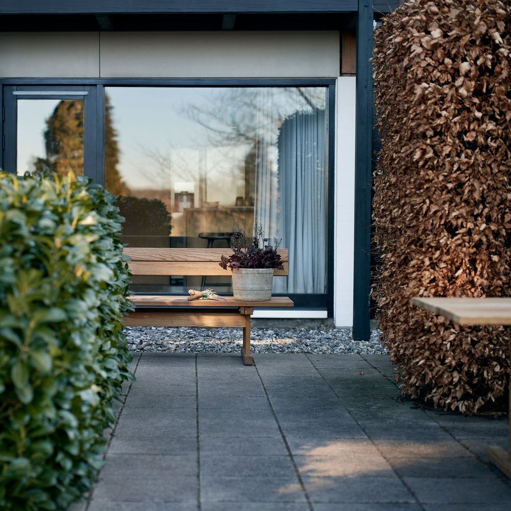 FDB Møbler Ermelunden Bench with backrest in oiled, designed by Børge Mogensen