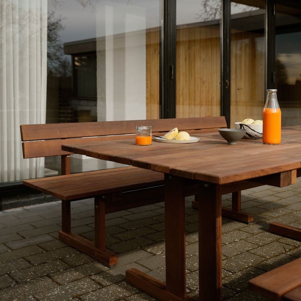 FDB Møbler Ermelunden Garden table in oiled, designed by Børge Mogensen
